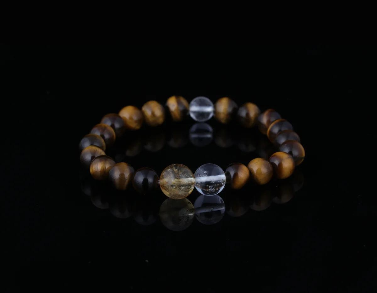 When Crystals Meet the Five Elements: Seeking a Gentle Balance in the Flow of Destiny